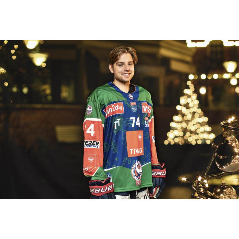 #74Stefan Klassek | X-Mas Trikot 25-26